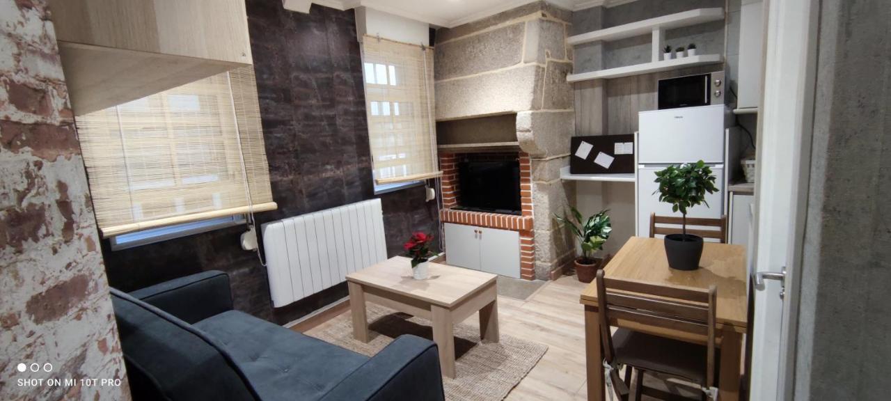 Apartamento En Pleno Casco Historico De Vigo Apartment Luaran gambar